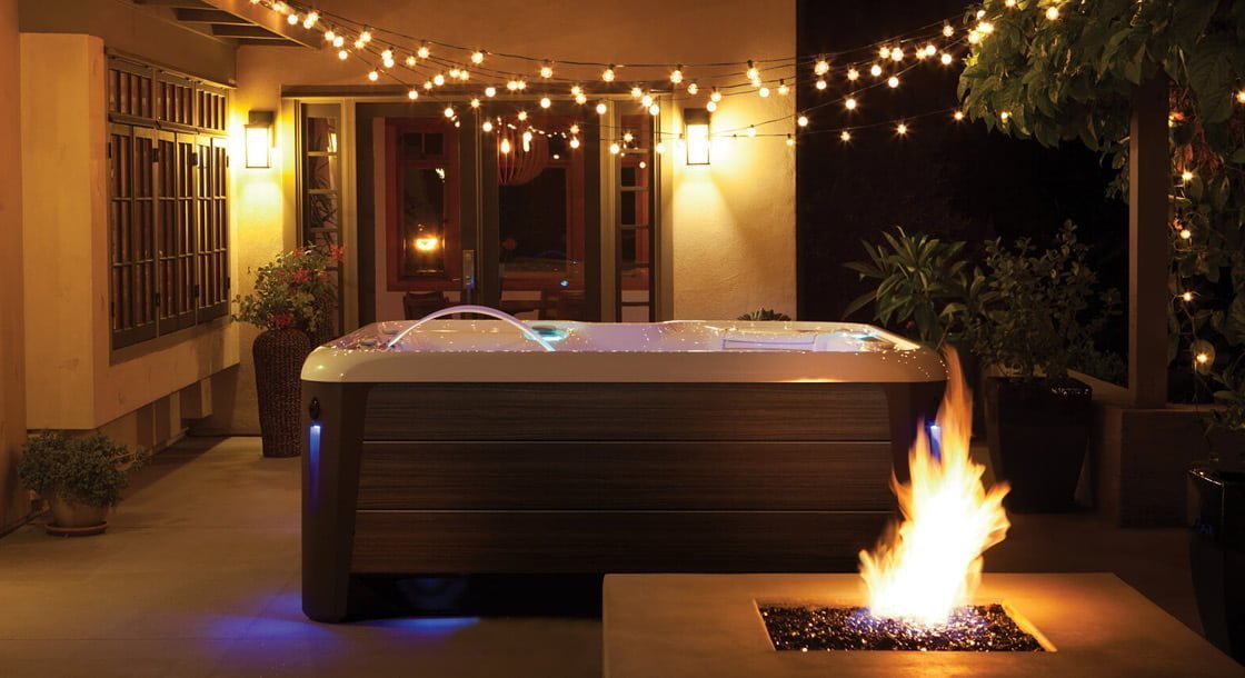 How much does it cost to run a hot tub
