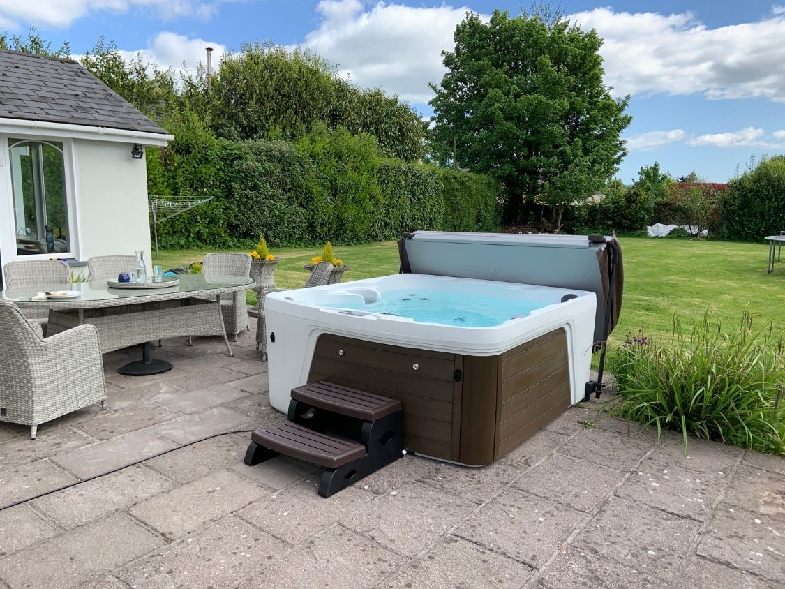 FF Prem Monterey-lifestyle2