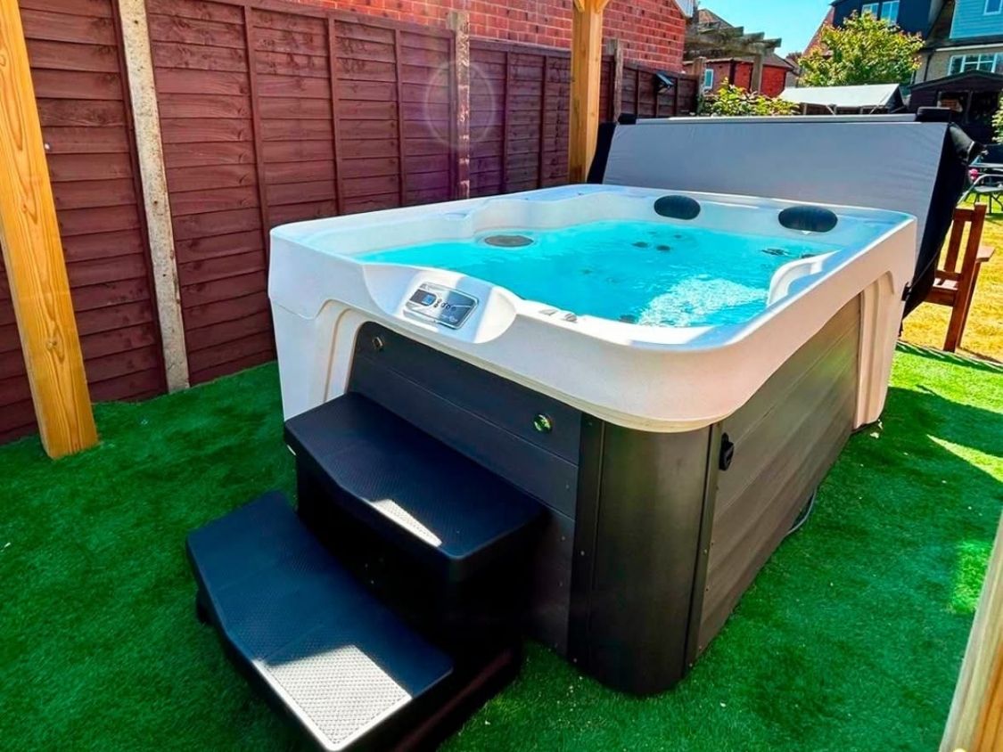 premier-azure-lifestyle1